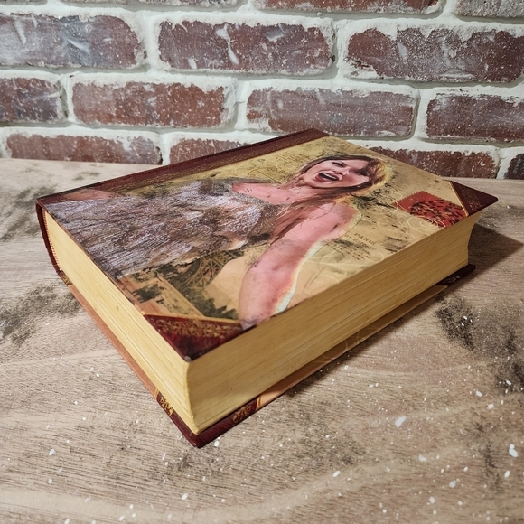 Taylor Swift Fearless In Paris Inspired Keepsake Box - Picture 2 of 6